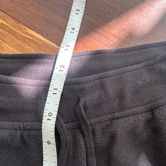 The North face Fleece Jogger - Picture 10 of 10